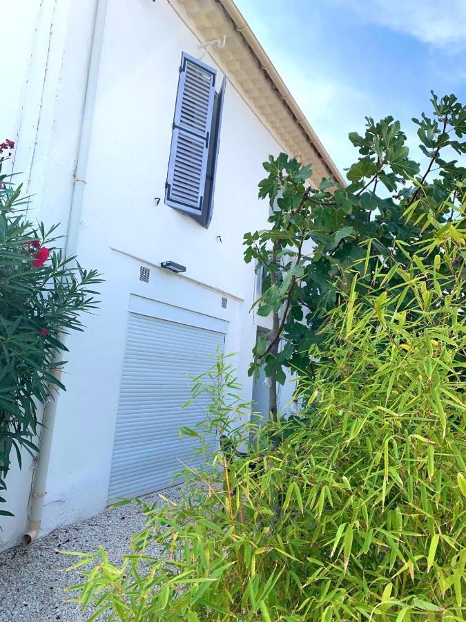 Haut De Villa Entre Mer Et Campagne Hyeres Exterior photo
